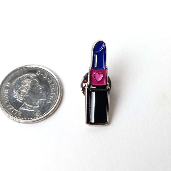 Lipstick Enamel Pin Brooch Broche - Picture 2 of 3